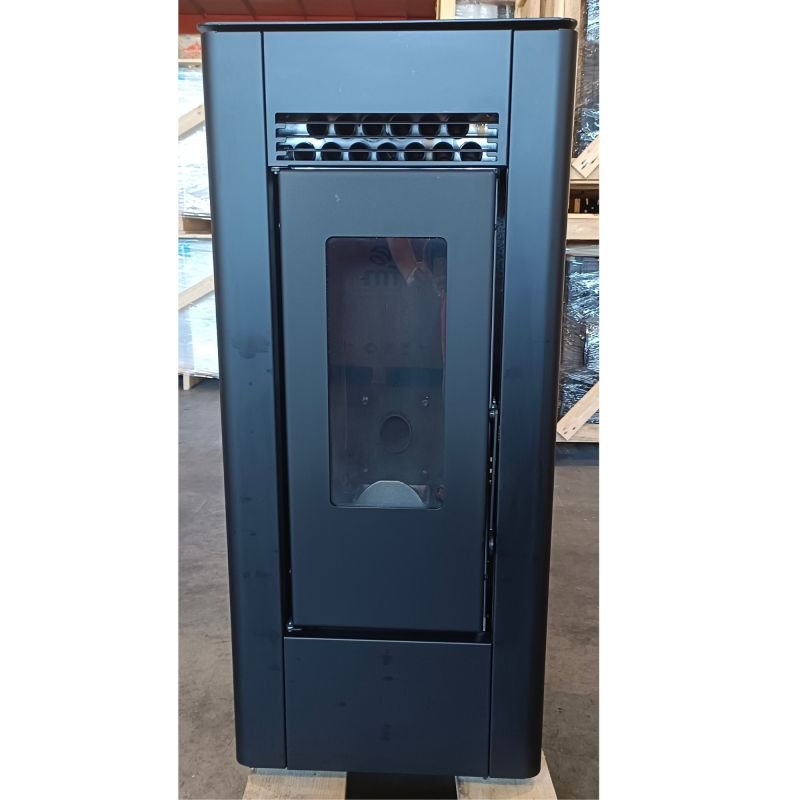 poele-a-granules-ventile-etanche-firematic-c12-12-kw-1.jpg Modèle d’occasion – Poêle à granulés étanche – FIREMATIC C12 11.6 kW – Image 1